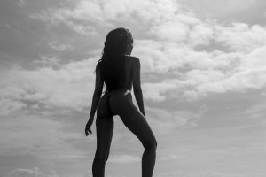 Maeva Leduc Nude - TheFappeningBlog.com 11.jpg