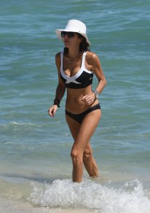 Bethenny Frankel Sexy 58 thefappeningblog.com.jpg