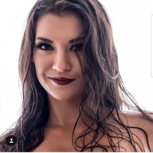 Averey Tressler Nude & Sexy - TheFappeningBlog.com 3.jpg