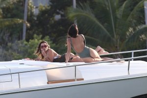 Isabela Rangel & Anitta Sexy - TheFappeningBlog.com 21.jpg