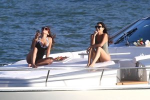 Isabela Rangel & Anitta Sexy - TheFappeningBlog.com 24.jpg