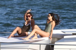 Isabela Rangel & Anitta Sexy - TheFappeningBlog.com 15.jpg