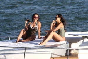 Isabela Rangel & Anitta Sexy - TheFappeningBlog.com 4.jpg