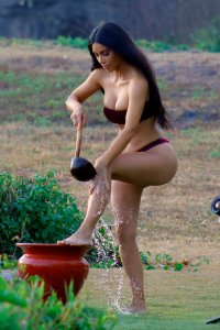 Kim Kardashian Sexy - TheFappeningBlog.com 2.jpg