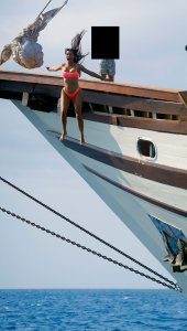 Kim and Kourtney Kardashian Sexy - TheFappeningBlog.com 24.jpg