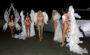 Kim, Kourtney, Khloe Kardashian & Kendall, Kylie Jenner Sexy - TheFappeningBlog.com 30.jpg