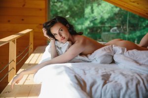 Lauren Buys Nude - TheFappeningBlog.com 29.jpg