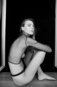 Martina Troni Nude - TheFappeningBlog.com 11.jpg