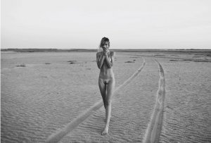 Justine Nicolas Nude - TheFappeningBlog.com 1.jpg