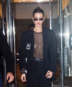 Bella Hadid Braless - TheFappeningBlog.com 4.jpg