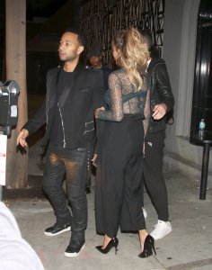 Chrissy-Teigen-See-Through-23.jpg