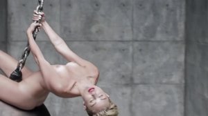 Miley Cyrus Nude - TheFappeningBlog.com 20.jpg