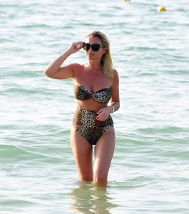 Billie Faiers Sexy - TheFappeningBlog.com 10.jpg