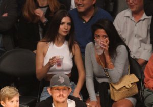 Emily Ratajkowski Sexy - TheFappeningBlog.com 11.jpg