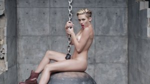 Miley Cyrus - Wrecking Ball (2013) - TheFappeningBlog.com 10.jpg