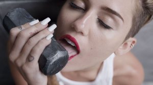 Miley Cyrus - Wrecking Ball (2013) - TheFappeningBlog.com 11.jpg