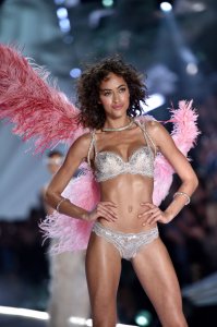 Alanna Arrington Sexy - TheFappeningBlog.com 5.jpg