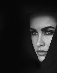 Ellie Gonsalves Nude - TheFappeningBlog.com 11.jpg