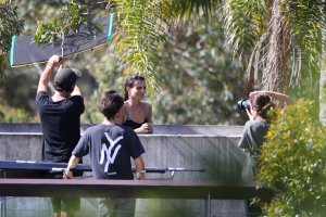 Emily Ratajkowski Sexy - TheFappeningBlog.com 5.jpg