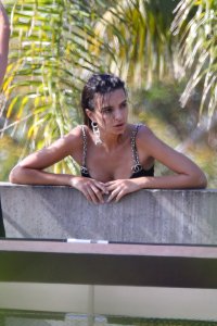 Emily Ratajkowski Sexy - TheFappeningBlog.com 16.jpg