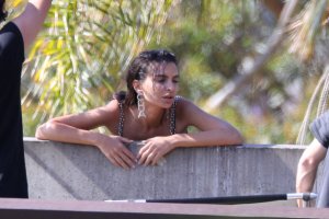 Emily Ratajkowski Sexy - TheFappeningBlog.com 22.jpg