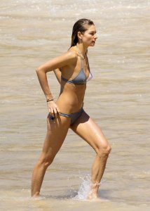 Jessica-Hart-in-a-Bikini-58.JPG