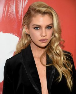 Stella Maxwell Sexy - TheFappeningBlog.com 13.jpg