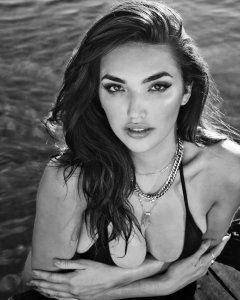 Hailee Lautenbach Sexy - TheFappeningBlog.com 4.jpg