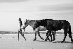 Saskia Jenkins Nude & Sexy - TheFappeningBlog.com 10.jpg