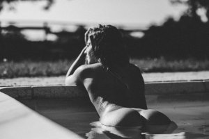 Laurie Viallet Nude   TheFappeningBlog.com 3.jpg