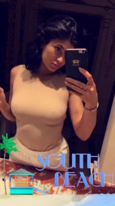 Kylie-Jenner-Nipples-1.jpg