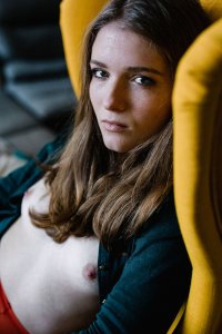 Ambre Brüun Nude   TheFappeningBlog.com 13.jpg