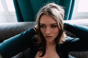 Ambre Brüun Nude   TheFappeningBlog.com 42.jpg