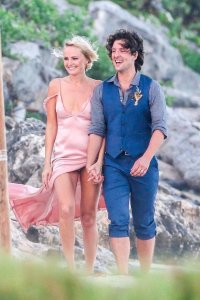 Malin Akerman Sexy   TheFappeningBlog.com 40.jpg