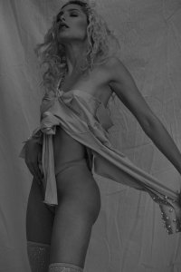 Paulina Molinari Nude - TheFappeningBlog.com 9.jpg