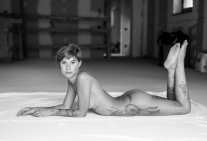 Marika Puffa Nude - TheFappeningBlog.com 10.jpg