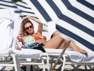 Candice Swanepoel Sexy - TheFappeningBlog.com 7.jpg