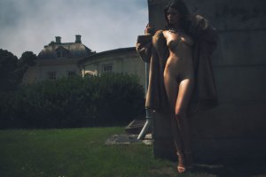 Zoi Gorman Nude - TheFappeningBlog.com 7.jpg