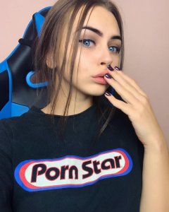 Mikhalina Novakovskaya Nude & Sexy - TheFappeningBlog.com 31.jpg