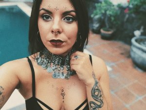 Xoe Zahara Nude & Sexy   TheFappeningBlog.com 9.jpg