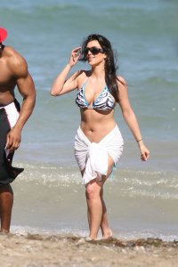Kim Kardashian Sexy - TheFappeningBlog.com 5.jpg