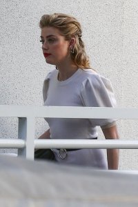 Amber Heard Sexy - TheFappeningBlog.com 22.jpg