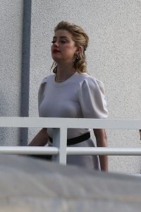 Amber Heard Sexy - TheFappeningBlog.com 38.jpg