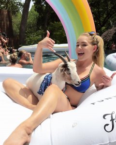 Courtney Tailor Sexy & Nude - TheFappeningBlog.com 33.jpg