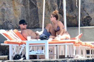 Jennifer Hawkins Sexy - TheFappeningBlog 11.jpg