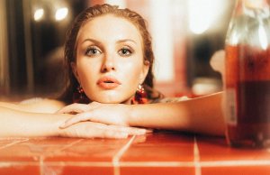 Alexandra Thompson Nude   TheFappeningBlog 14.jpg