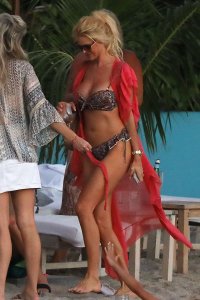 Victoria Silvstedt Sexy   TheFappeningBlog 20.jpg