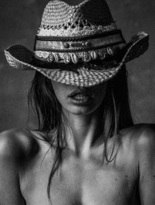 Anna Aleksashina Nude   TheFappeningBlog 8.jpg