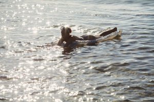 Betsy Volk Nude   TheFappeningBlog 3.jpg