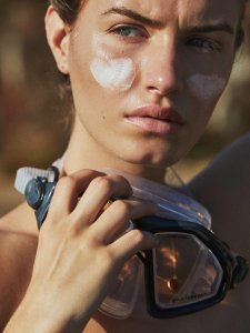 Betsy Volk Nude   TheFappeningBlog 35.jpg